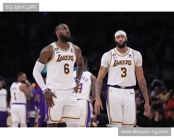 湖人双星联手逆转战局詹姆斯浓眉再创季后赛高光